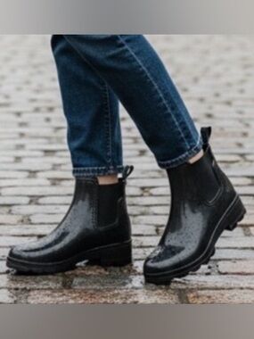 Lucky Brand Black Rain Boots Chelsea Waterproof Ankle Booties Lug Sole Women’s